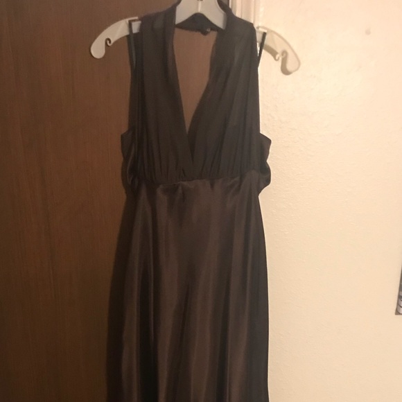 Dresses & Skirts - Halter prom dress